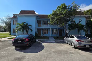 4951 Wedgewood Way, West Palm Beach, FL 33417 - Photo 2