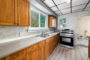 619 30th St, West Palm Beach, FL 33407 - Photo 16