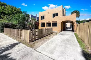 619 30th St, West Palm Beach, FL 33407 - Photo 6