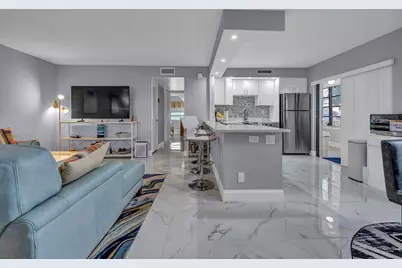 162 Capri D, Delray Beach, FL 33484 - Photo 2