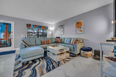 162 Capri D, Delray Beach, FL 33484 - Photo 4
