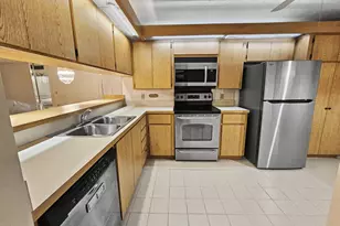 2811 Village Blvd, West Palm Beach, FL 33409 - Photo 4