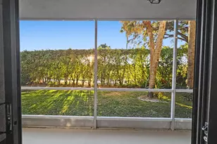 2811 Village Blvd, West Palm Beach, FL 33409 - Photo 12