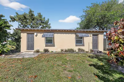 411 Columbus Parkway #1-5, Hollywood, FL 33021 - Photo 2