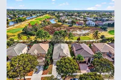 2431 Westmont Drive, West Palm Beach, FL 33411 - Photo 44