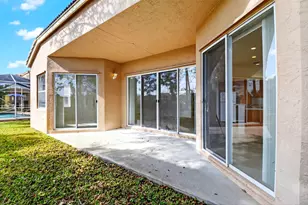 2431 Westmont Dr, West Palm Beach, FL 33411 - Photo 42