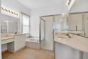 2431 Westmont Dr, West Palm Beach, FL 33411 - Photo 30