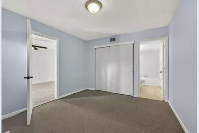 612 Executive Center Drive #3107, West Palm Beach, FL 33401 - Photo 12