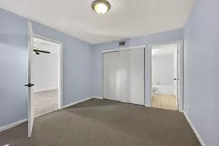 612 Executive Center Dr, West Palm Beach, FL 33401 - Photo 12