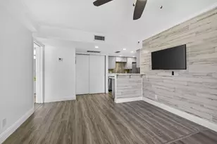 612 Executive Center Dr, West Palm Beach, FL 33401 - Photo 4