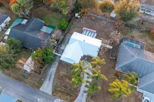 626 SW Cynthia St, Port Saint Lucie, FL 34983 - Photo 32