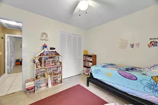 626 SW Cynthia St, Port Saint Lucie, FL 34983 - Photo 20