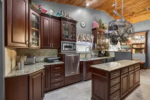 14372 Blackberry Dr, Wellington, FL 33414 - Photo 16