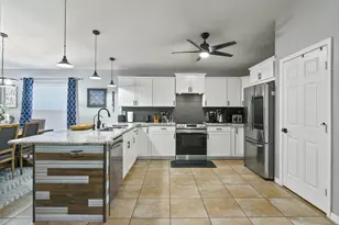 1091 SW 30th St, Palm City, FL 34990 - Photo 6