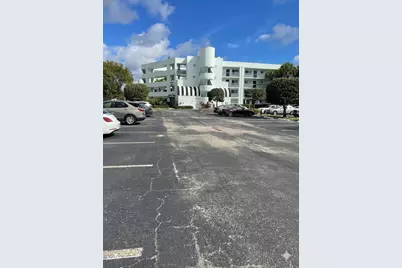 6698 10th Avenue N #427, Lake Worth, FL 33467 - Photo 2