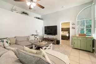 409 Woodview Cir, Palm Beach Gardens, FL 33418 - Photo 44