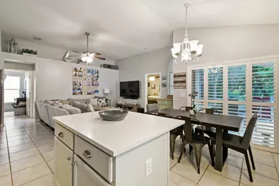 409 Woodview Circle, Palm Beach Gardens, FL 33418 - Photo 14