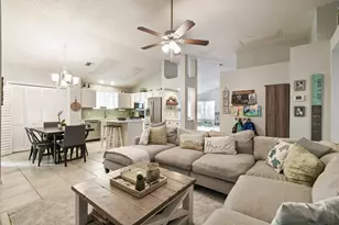 409 Woodview Cir, Palm Beach Gardens, FL 33418 - Photo 22