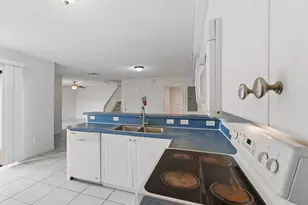 2221 White Pine Cir, Greenacres, FL 33415 - Photo 20