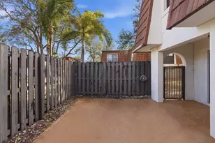 2221 White Pine Cir, Greenacres, FL 33415 - Photo 4