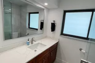 871 NE 27th Ave, Pompano Beach, FL 33062 - Photo 16