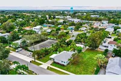 320 SE 4th Avenue, Delray Beach, FL 33483 - Photo 16