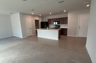 3341 Madison Square Ln, Fort Pierce, FL 34982 - Photo 4