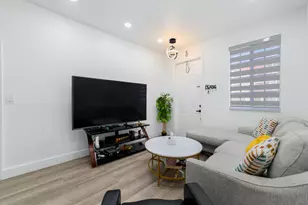 21105 NW 14th Pl, Miami Gardens, FL 33169 - Photo 8