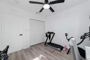 21105 NW 14th Pl, Miami Gardens, FL 33169 - Photo 40