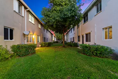 21105 NW 14th Place #4, Miami, FL 33169 - Photo 52
