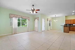 1042 Grove Park Cir, Boynton Beach, FL 33436 - Photo 4