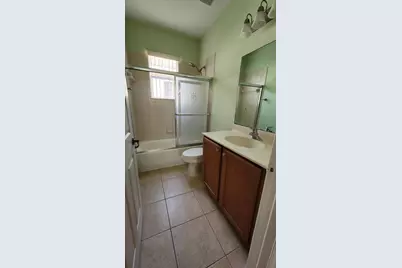 1042 Grove Park Circle, Boynton Beach, FL 33436 - Photo 16