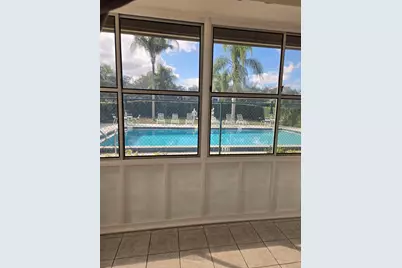 126 Sparrow Drive #22a, Royal Palm Beach, FL 33411 - Photo 4