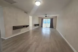 126 Sparrow Dr, Royal Palm Beach, FL 33411 - Photo 12