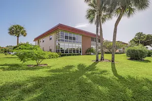 106 Spring Lake Ct, Vero Beach, FL 32962 - Photo 1
