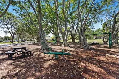 2498 NW 39th Street, Boca Raton, FL 33431 - Photo 38