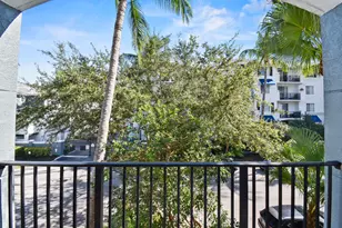 250 NE 3rd Ave, Delray Beach, FL 33444 - Photo 20