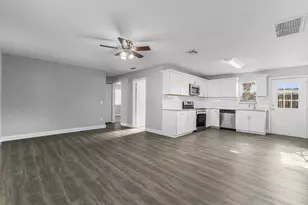 908 Landsdowne Dr, Sebastian, FL 32958 - Photo 8