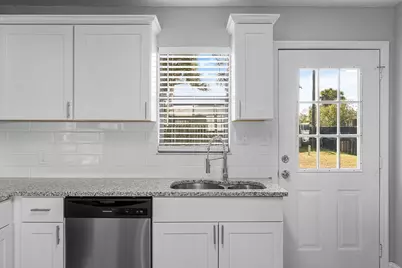 908 Landsdowne Drive, Sebastian, FL 32958 - Photo 14