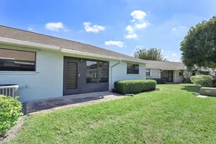 9860 Pecan Tree Dr, Boynton Beach, FL 33436 - Photo 22