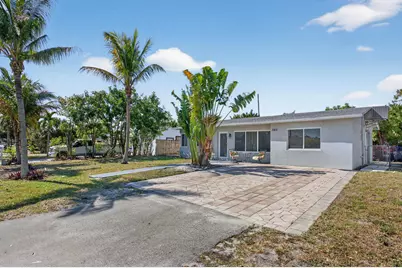 2811 NE 9th Terrace, Pompano Beach, FL 33064 - Photo 4