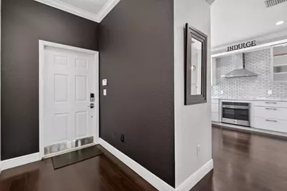 203 E Thatch Palm Circle, Jupiter, FL 33458 - Photo 8