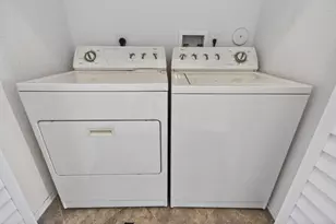 203 E Thatch Palm Cir, Jupiter, FL 33458 - Photo 42