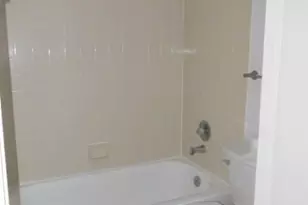 718 Executive Center Dr, West Palm Beach, FL 33401 - Photo 12