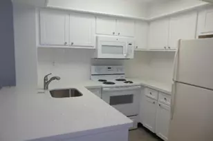 738 Executive Center Dr, West Palm Beach, FL 33401 - Photo 2