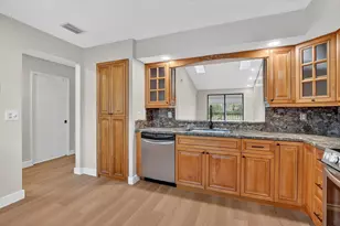 7818 La Mirada Dr, Boca Raton, FL 33433 - Photo 6