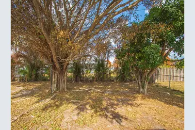 5718 NW North Macedo Boulevard, Port Saint Lucie, FL 34983 - Photo 30