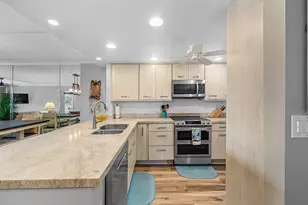 7 Royal Palm Way, Boca Raton, FL 33432 - Photo 4