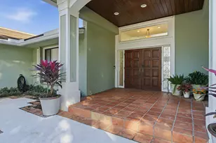 2308 Embassy Dr, West Palm Beach, FL 33401 - Photo 4