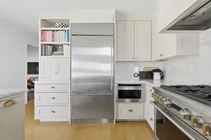 2308 Embassy Dr, West Palm Beach, FL 33401 - Photo 10